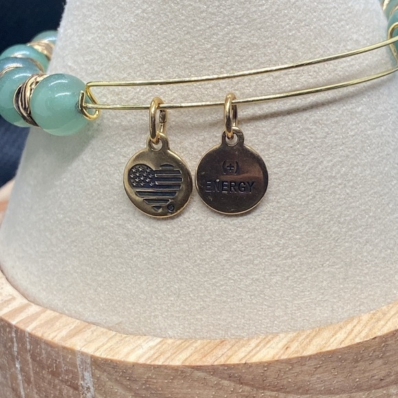 💚ALEX AND ANI💚Aventurine Beaded Bangle
in Rafaelian Gold/Like New - Picture 6 of 7